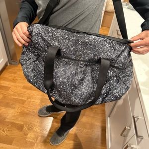 Lululemon duffel bag!